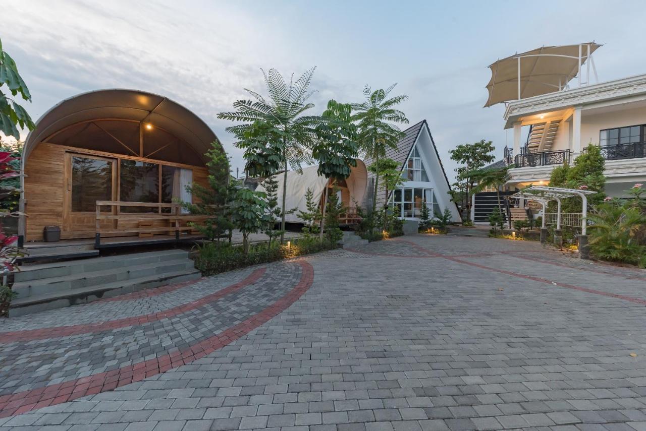 Urbanview Hotel Khayrizsan Tasikmalaya By Reddoorz Zewnętrze zdjęcie
